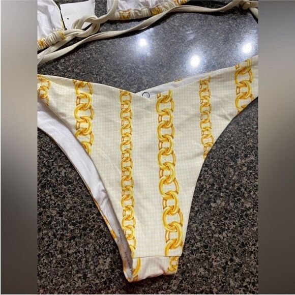 WeWoreWhat NWT Gold Chain Print Bikini Set
Size XS - Picture 11 of 12